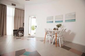 Zennova 33 Kallithea Blue Paradise
