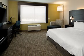 Holiday Inn Express & Suites Bullhead City by IHG