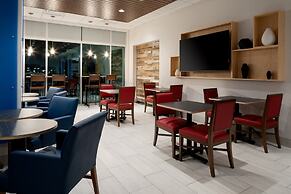 Holiday Inn Express & Suites Bullhead City by IHG