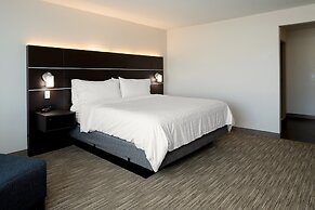 Holiday Inn Express & Suites Bullhead City by IHG