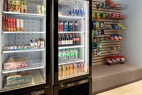 Holiday Inn Express & Suites Bullhead City by IHG