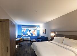 Holiday Inn Express & Suites Harrisonburg University Area by IHG