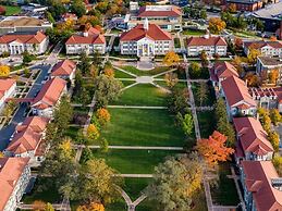 Holiday Inn Express & Suites Harrisonburg University Area by IHG