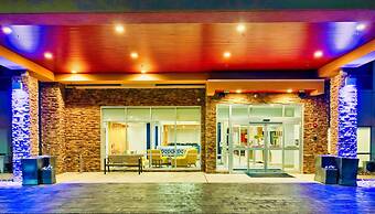 Holiday Inn Express & Suites Harrisonburg University Area by IHG