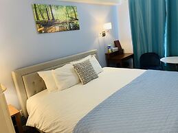 A Small Hotel Room for Mountain Lovers