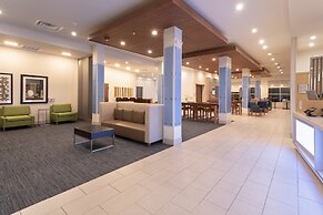 Holiday Inn Express & Suites Firestone Longmont by IHG