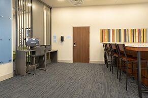 Holiday Inn Express & Suites Firestone Longmont by IHG