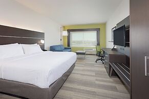 Holiday Inn Express & Suites Firestone Longmont by IHG