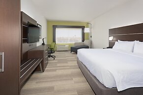 Holiday Inn Express & Suites Firestone Longmont by IHG