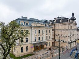 Sky Hotel Kraków