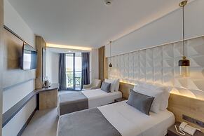 Signature Blue Resort Kuşadası