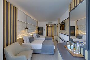 Signature Blue Resort Kuşadası