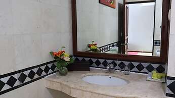 Grand Victoria Hotel