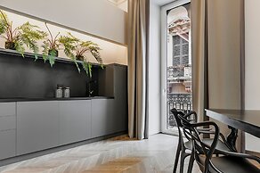 Ferrini Home - Etnea Portrait