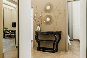 Ferrini Home - Etnea Portrait