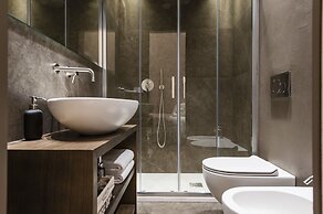 Ferrini Home - Etnea Portrait