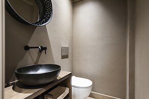 Ferrini Home - Etnea Portrait