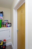 St Mary's Modern Central Huge Studio Apartments