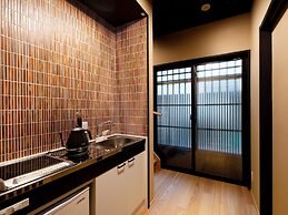 Kanade Fushimiinari Inometei