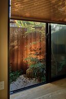 Kanade Fushimiinari Inometei