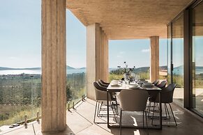 Unique Villa Ori Sleeps8, Private Pool, Gialova