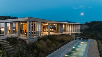 Unique Villa Ori Sleeps8, Private Pool, Gialova