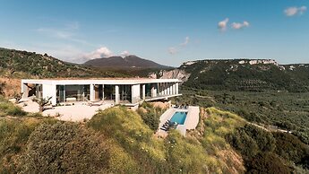 Unique Villa Ori Sleeps8, Private Pool, Gialova