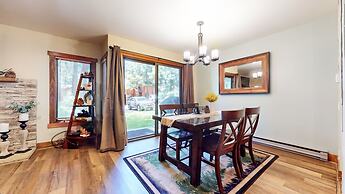 Snowcreek I 13 Mountain Views, Washer Dryer, Beautiful Quiet Community