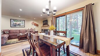 Snowcreek I 13 Mountain Views, Washer Dryer, Beautiful Quiet Community