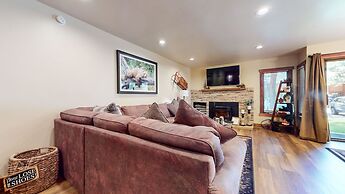 Snowcreek I 13 Mountain Views, Washer Dryer, Beautiful Quiet Community