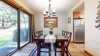 Snowcreek I 13 Mountain Views, Washer Dryer, Beautiful Quiet Community
