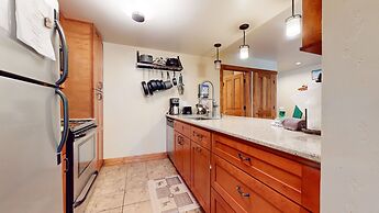 Snowcreek I 13 Mountain Views, Washer Dryer, Beautiful Quiet Community