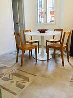 Flatty Alassio - Three Dots