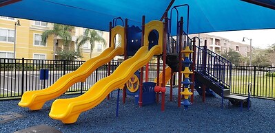 Spacious Condo With Balcony Near Themed Parks! #3vc406