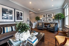 Luxurious Wandsworth Home Close to Putney Heath by Underthedoormat