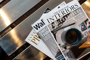 Luxurious Wandsworth Home Close to Putney Heath by Underthedoormat