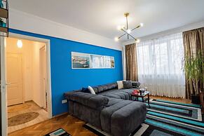 Modern & Stylish Apt of City 5min Beach