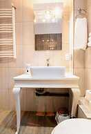 Modern & Stylish Apt of City 5min Beach