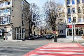 Modern & Stylish Apt of City 5min Beach