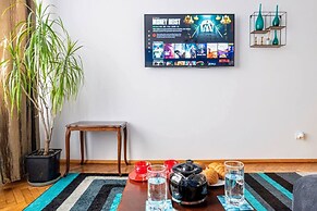 Modern & Stylish Apt of City 5min Beach