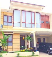 Fams Homestay by FH Stay