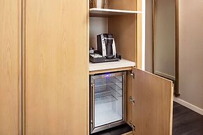 Hilton Club The Central at 5th New York