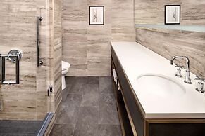 Hilton Club The Central at 5th New York