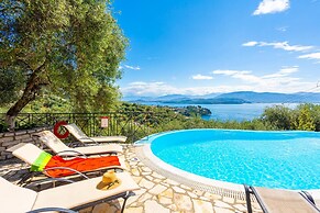 Bougainvillea Large Private Pool Walk to Beach Sea Views A C Wifi Car 