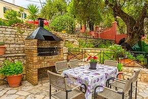 Bougainvillea Large Private Pool Walk to Beach Sea Views A C Wifi Car 