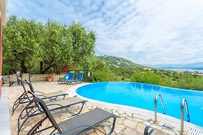 Bougainvillea Large Private Pool Walk to Beach Sea Views A C Wifi Car 