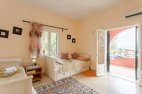 Bougainvillea Large Private Pool Walk to Beach Sea Views A C Wifi Car 