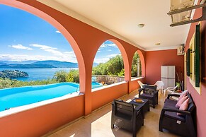 Bougainvillea Large Private Pool Walk to Beach Sea Views A C Wifi Car 