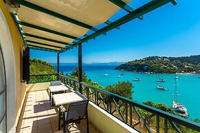 Alexander Large Private Pool Walk to Beach Sea Views A C - 264