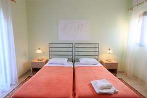 Alexander Large Private Pool Walk to Beach Sea Views A C - 264